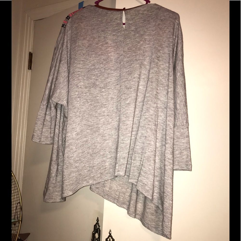 Blouse - Picture 2 of 2